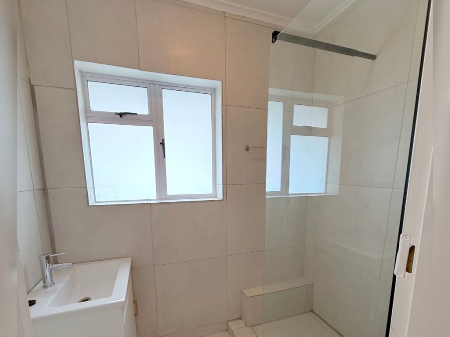 To Let 1 Bedroom Property for Rent in Gardens Western Cape